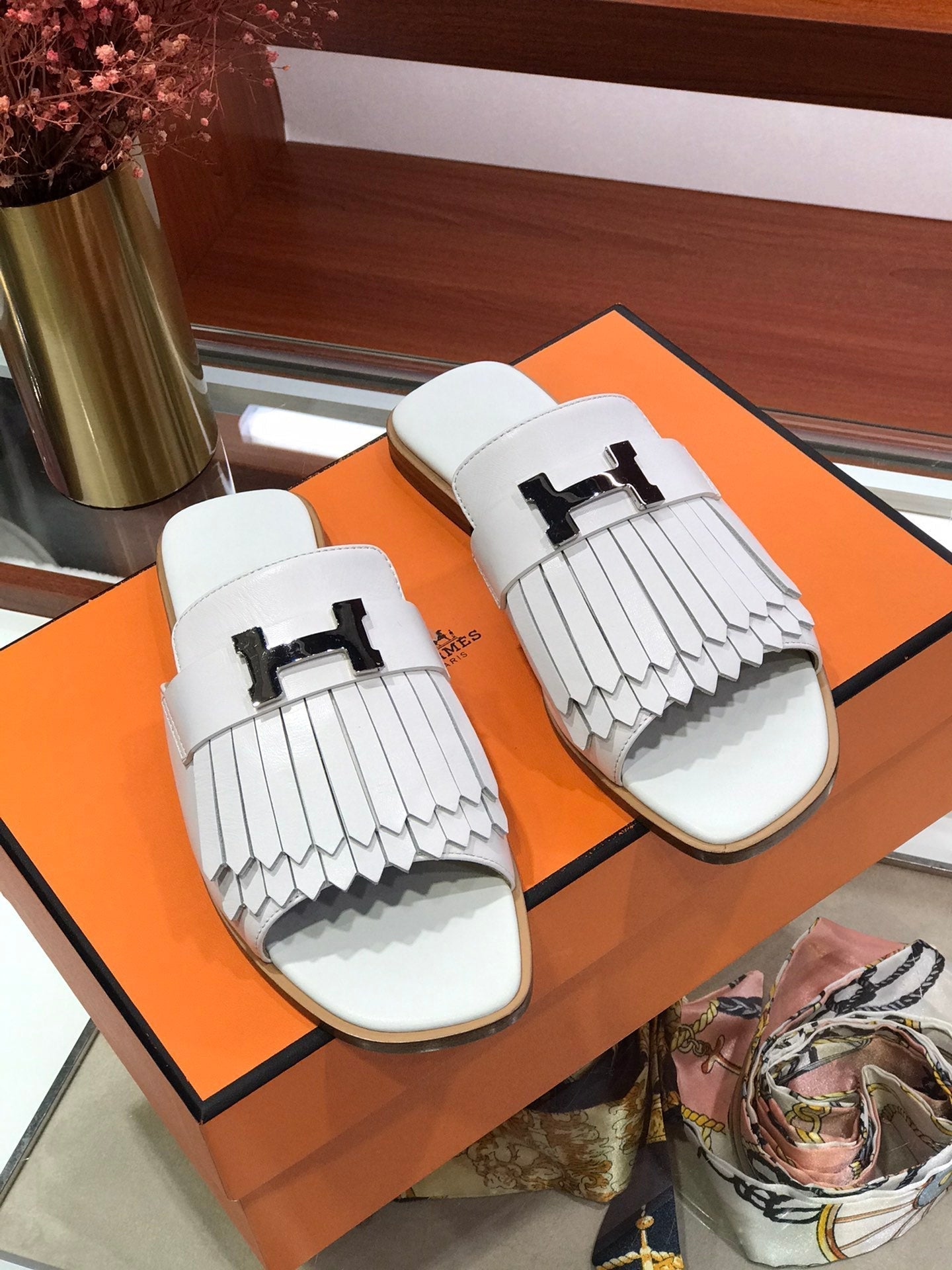 HERMES ROYAL SANDAL WHITE LAMBSKIN