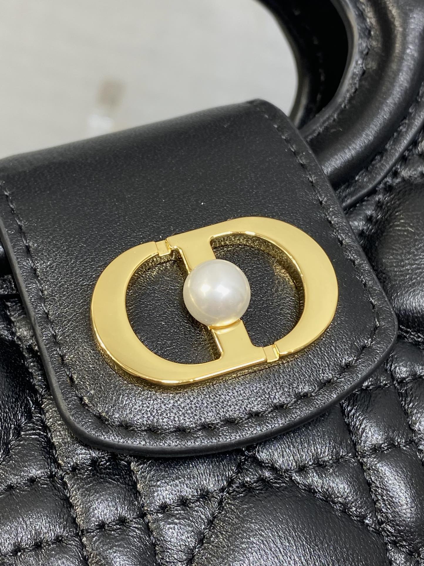 DIOR 25S JOLIE TOP HANDLE MINI BAG 18 IN BLACK CALFSKIN GOLD HARDWRE