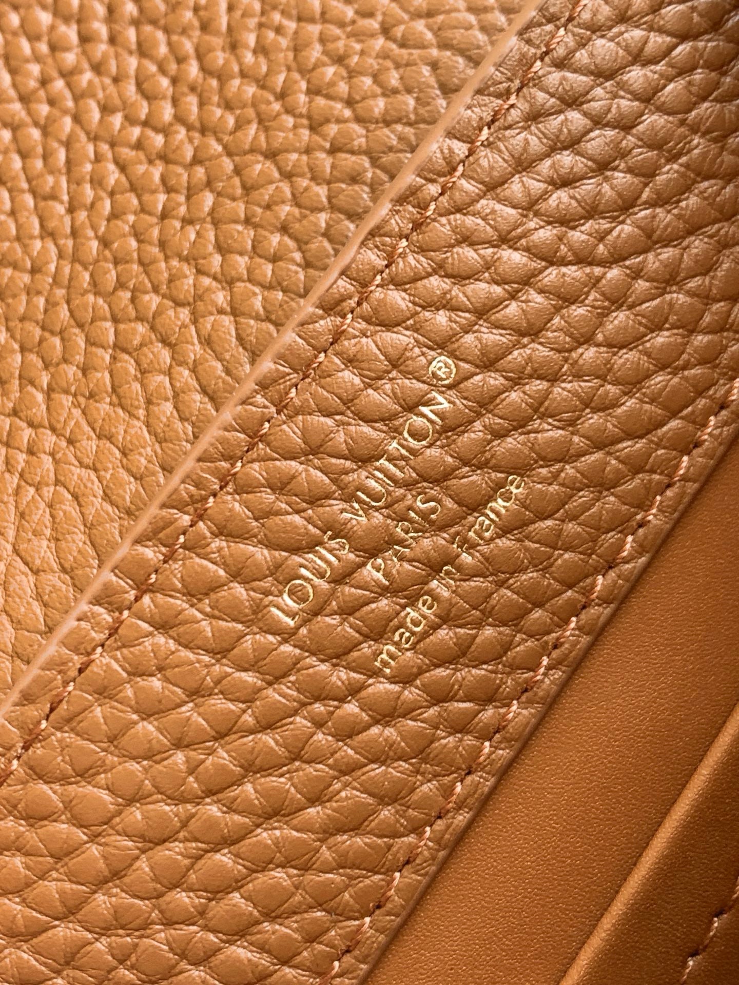 LOUIS VUITTON LV 25S CAPUCINES BAG 21 IN TAN CALFSKIN GOLD HARDWARE
