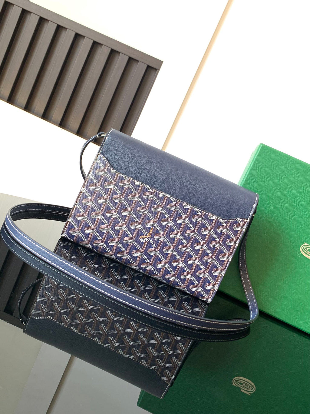 CHYPRE WALLET-POUCH 21 IN NAVY BLUE GOYARDINE CANVAS AND CALFSKIN