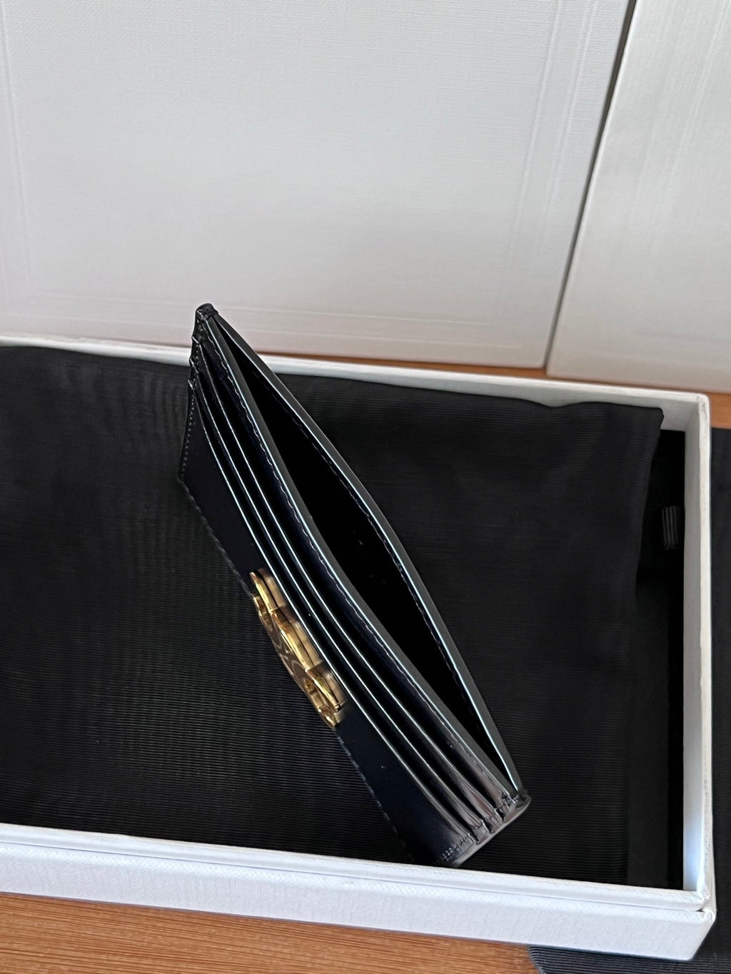 CELINE 25S CARD HOLDER TRIOMPHE LOGO 11 IN BLACK CALFSKIN GOLD HARDWARE