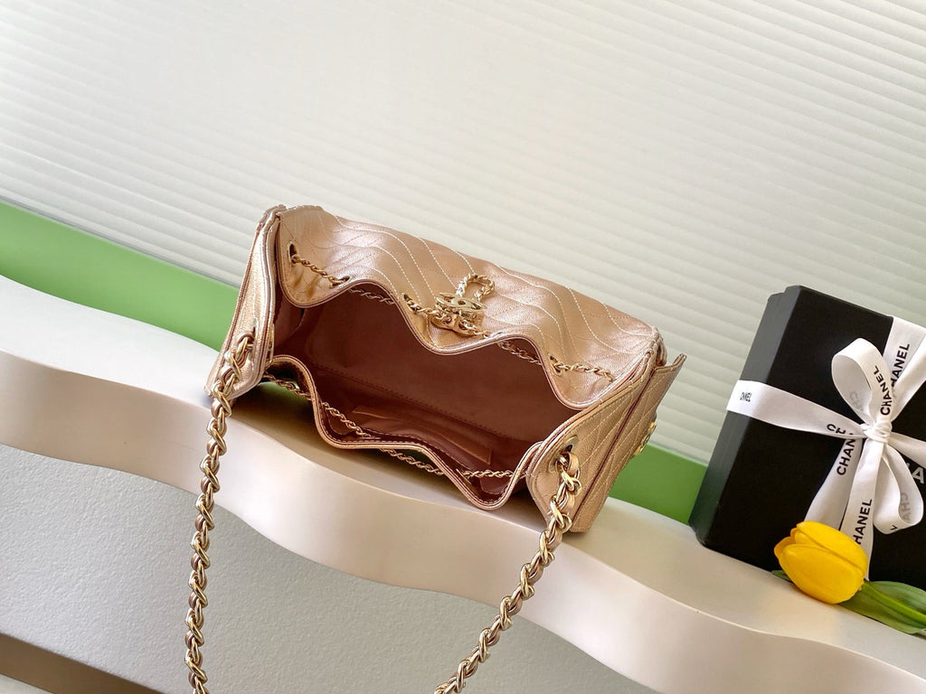 CHANEL 25S HOBO BAG 30 IN ROSE METALLIC CAVIAR